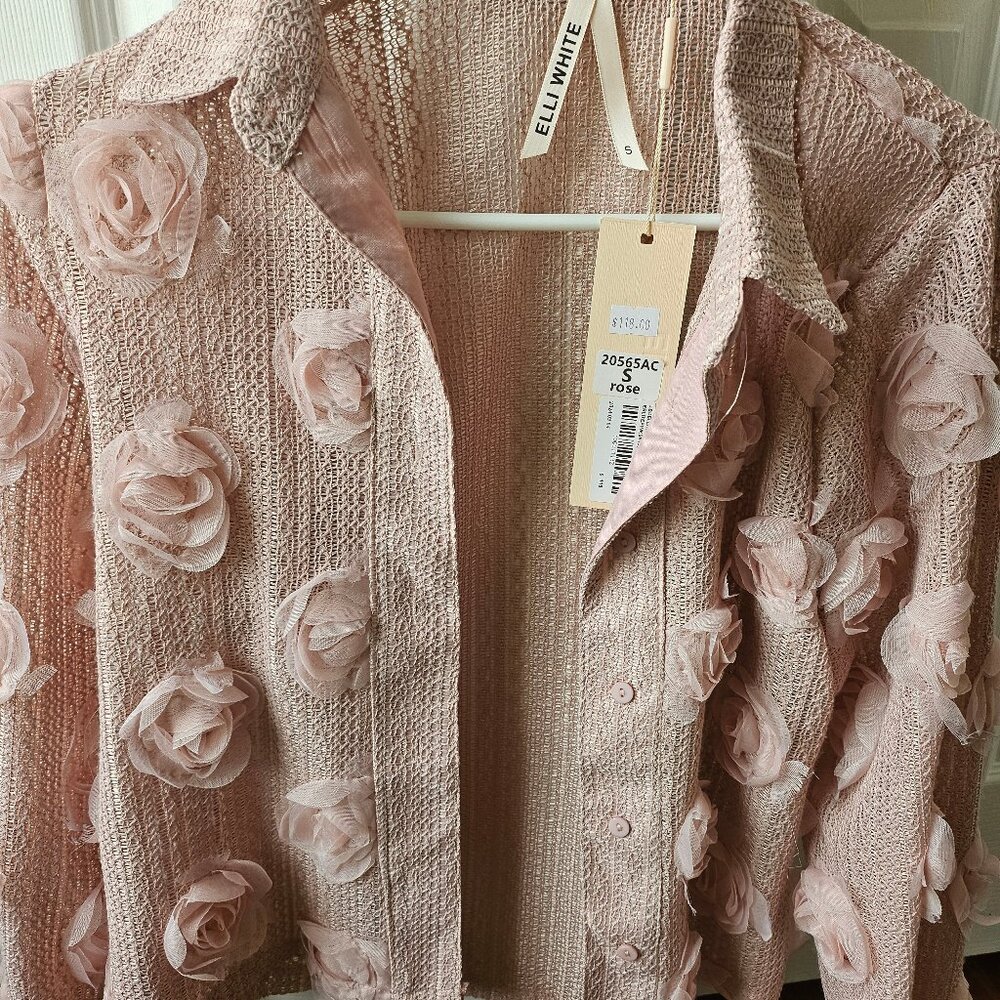 Ellie White Rose Top